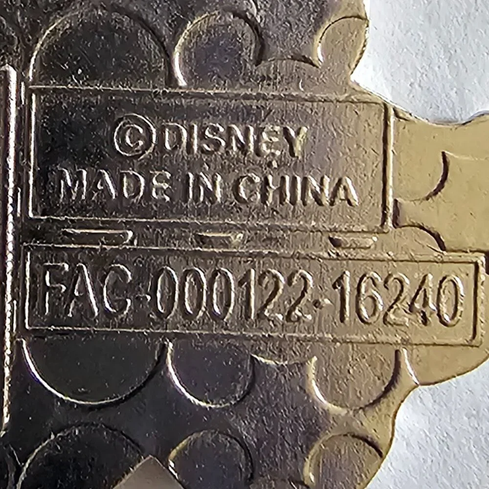 DISNEY Pin Trading ~ Disney Starter Set ~ Tinker Bell ~ 2017 - Picture 9 of 11